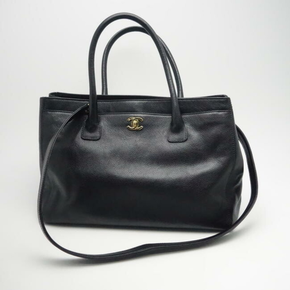 Chanel Bag Caviar Skin Black